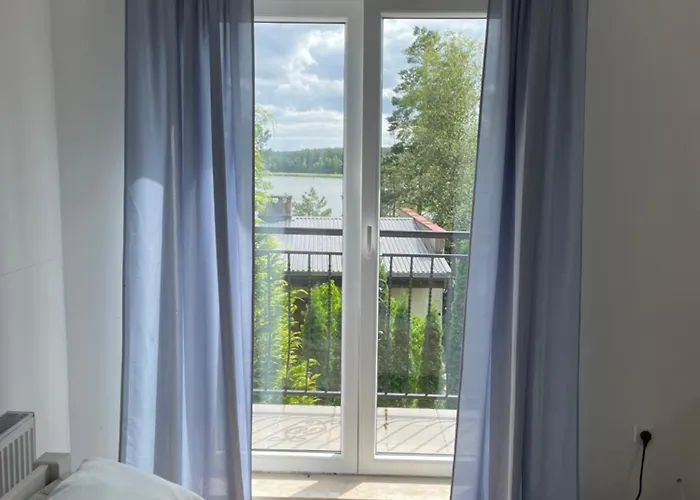 Dom Na Kaszubach بيت للعطل *